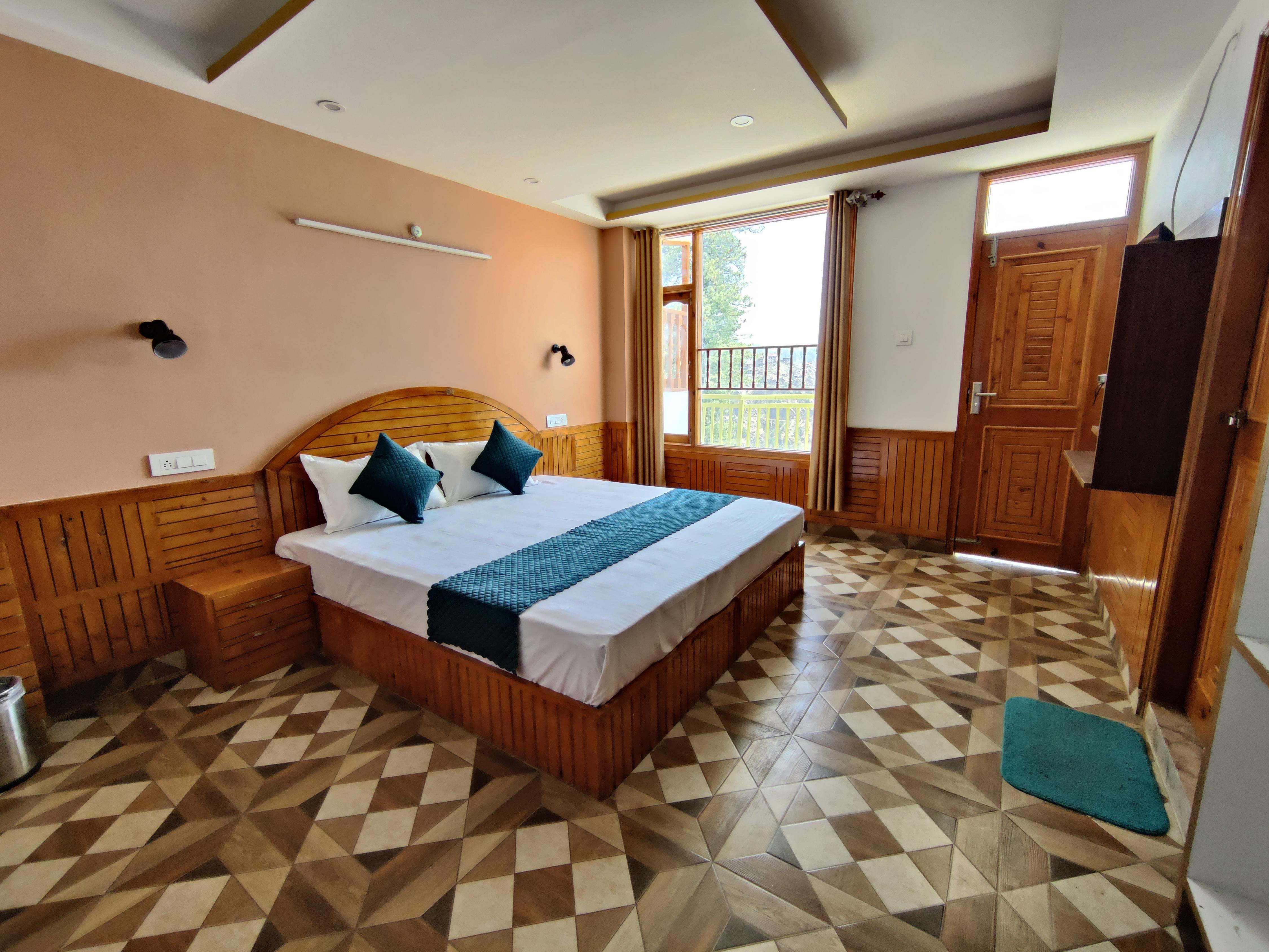 Hill Side Homestay - Tap to explore photos