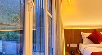 MIST E MUNNAR BY D2V Room Type - Deluxe Room with Garden View with Balcony MIST E MUNNAR BY D2V Room Type - Deluxe Room with Garden View with Balcony