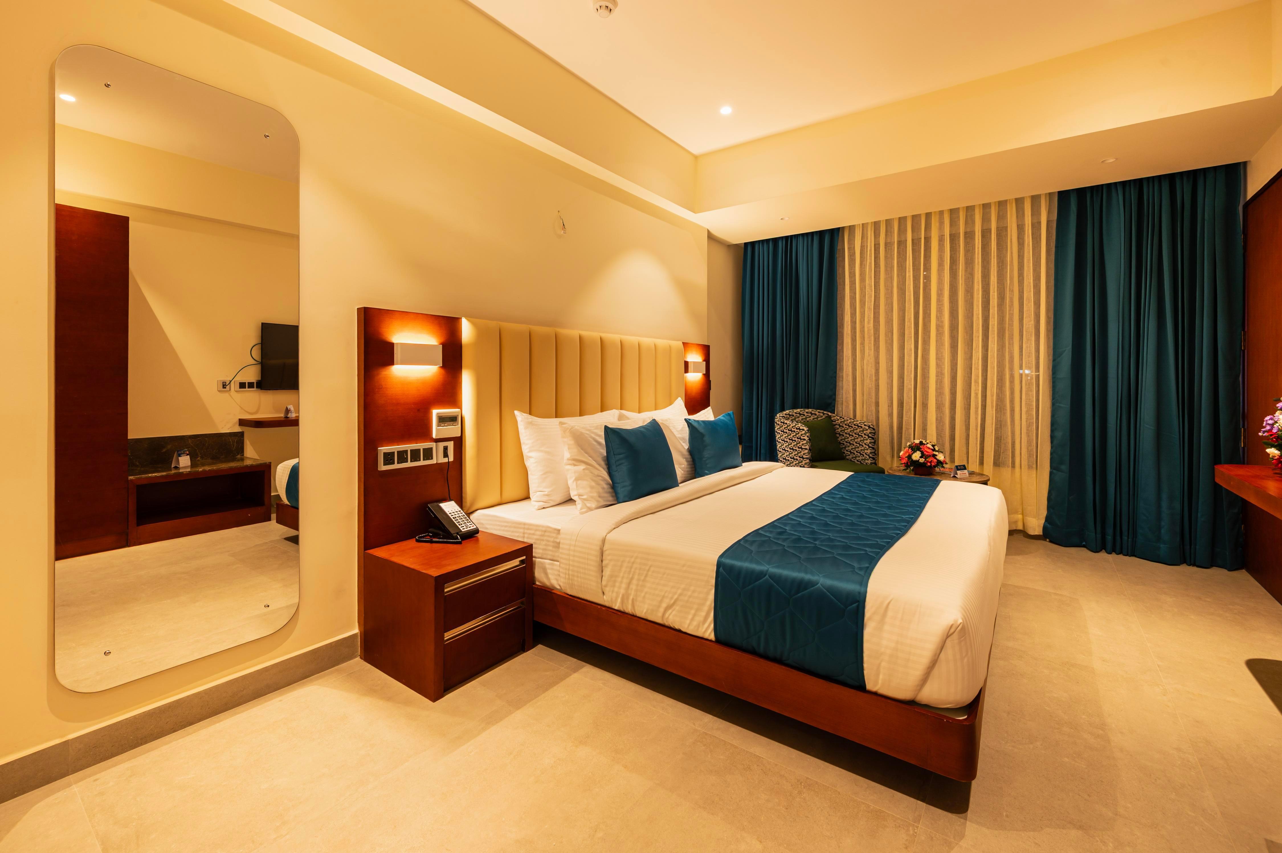 Hotel Classic Pavilion Room Type - Suite Room with Living Area