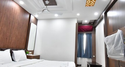 Asha Banquet And Hotels Room Type - Deluxe Room