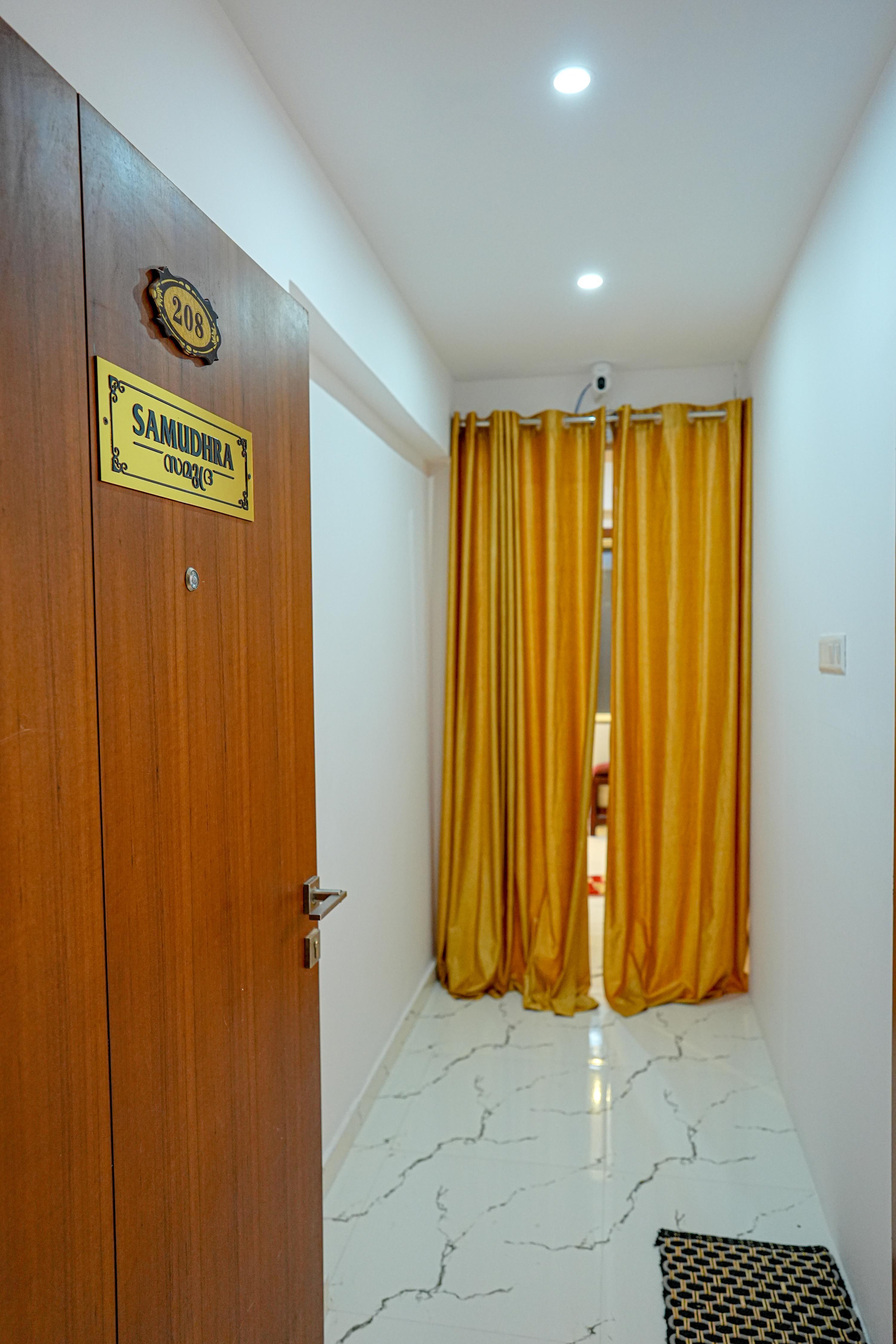 Room in Guruvayoor - Tap to explore photos