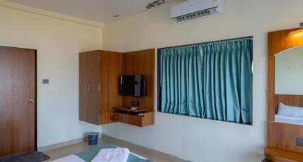 Daisy Hill Room Type - Mountain Crest Room 2