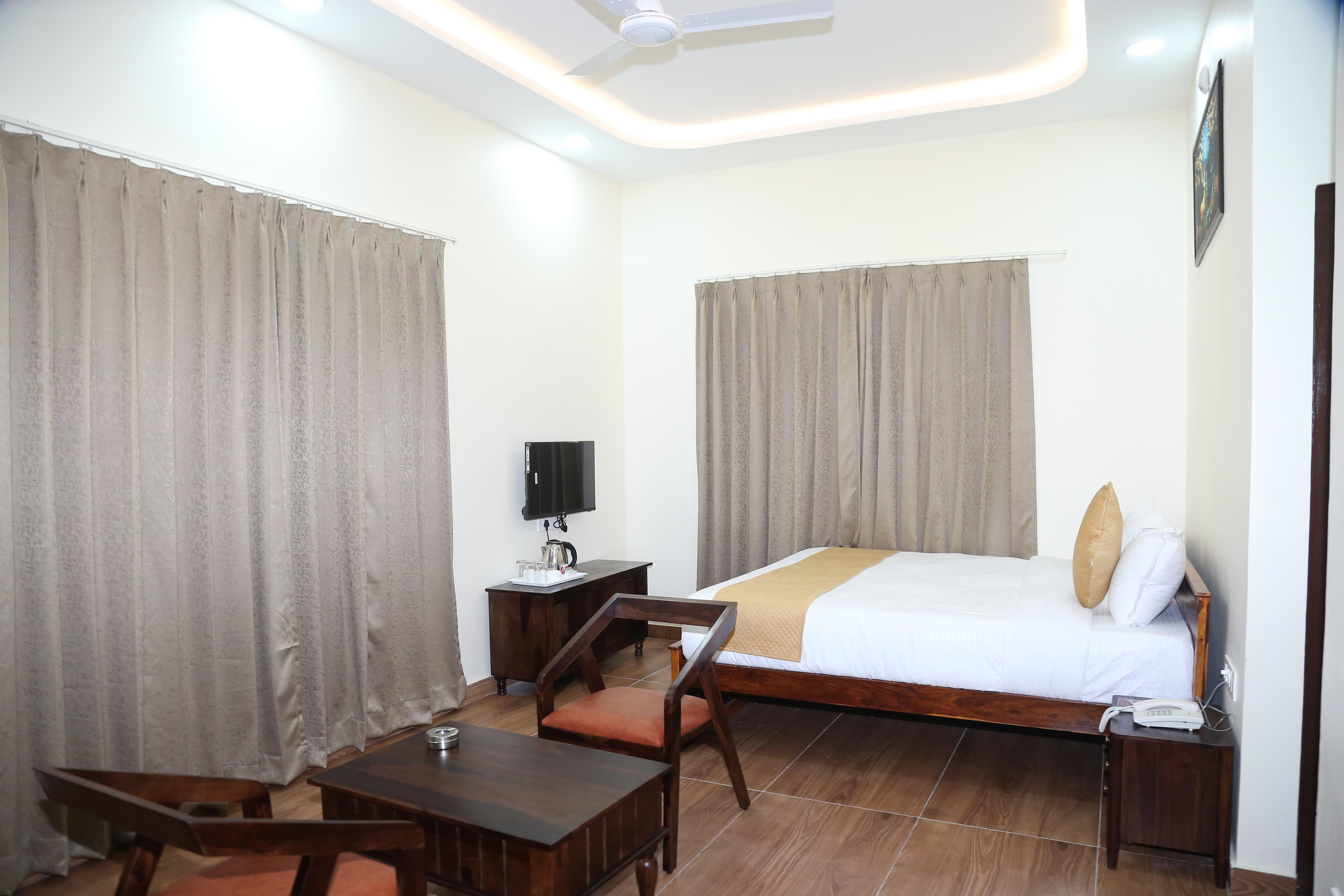 Harigarh Resort - Tap to explore photos