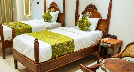 Hotel Indiana Room Type - Deluxe Twin Rooms with City View
