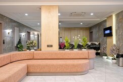 Hotel The Grand Platinum