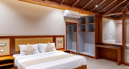 Vynza Vythiri Resort Room Type - Luxury suite with jacuzzi