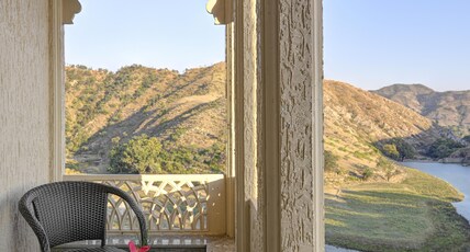 Trulyy The Kanooja Palace (Lake Facing) Room Type - Junior Suite Lake View Room