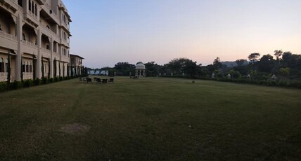 Trulyy The Kanooja Palace (Lake Facing) Room Type - Hill View Suite Rooms Trulyy The Kanooja Palace (Lake Facing) Room Type - Hill View Suite Rooms