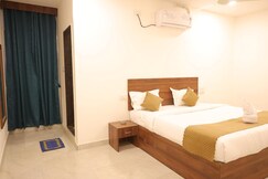 HOTEL ROYAL BLISS