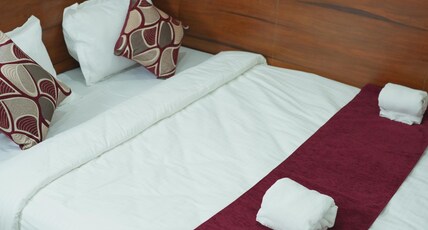 Sri Yallamma Devi Lodge Room Type - Single Bhk Service apartments