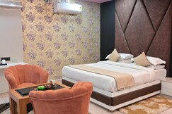HOTEL RASHMI GRAND