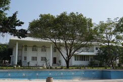 ama Stays & Trails - Imperial Villa