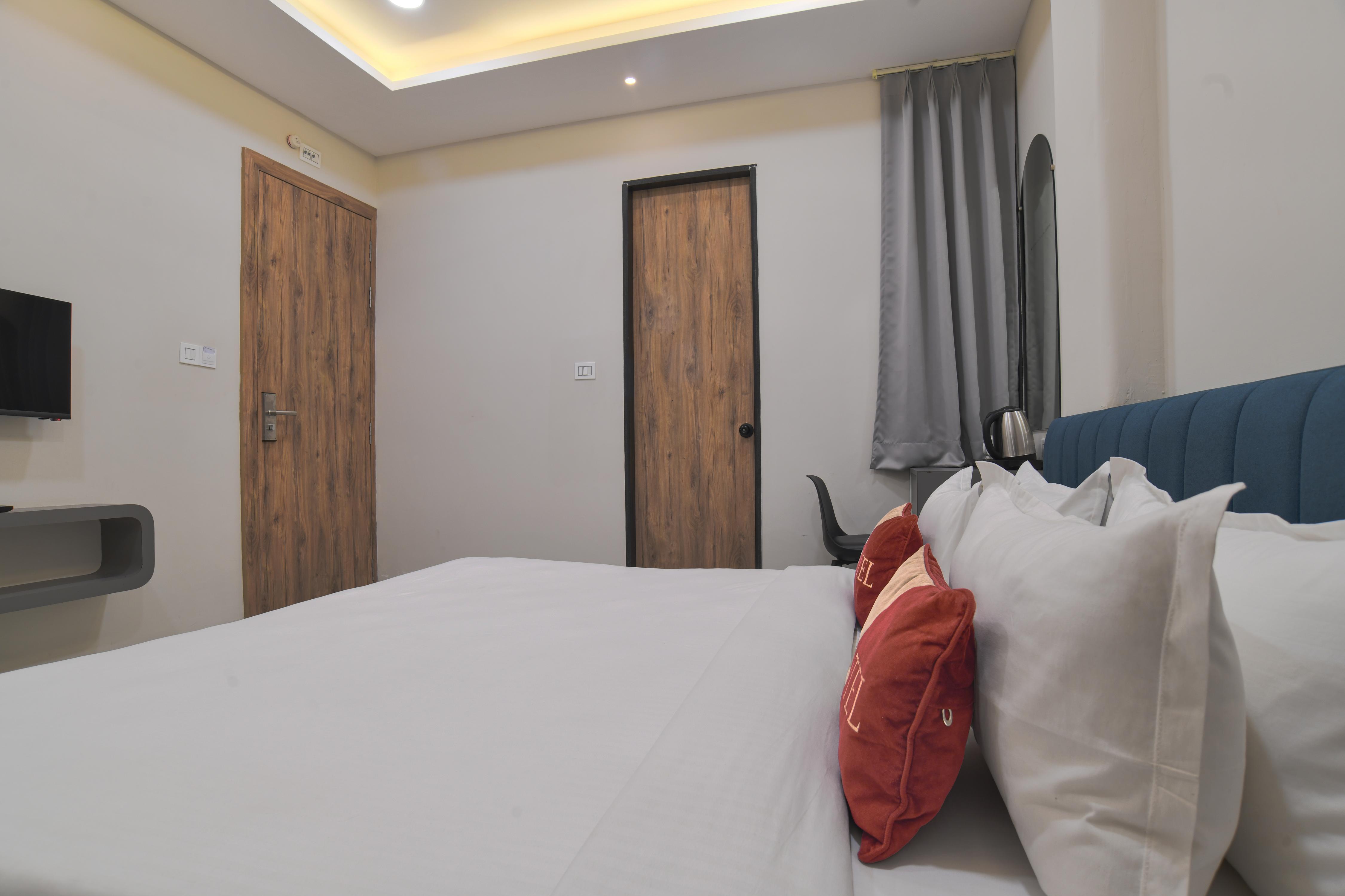 Aceotel Select Virat, Vijay Nagar - Tap to explore photos