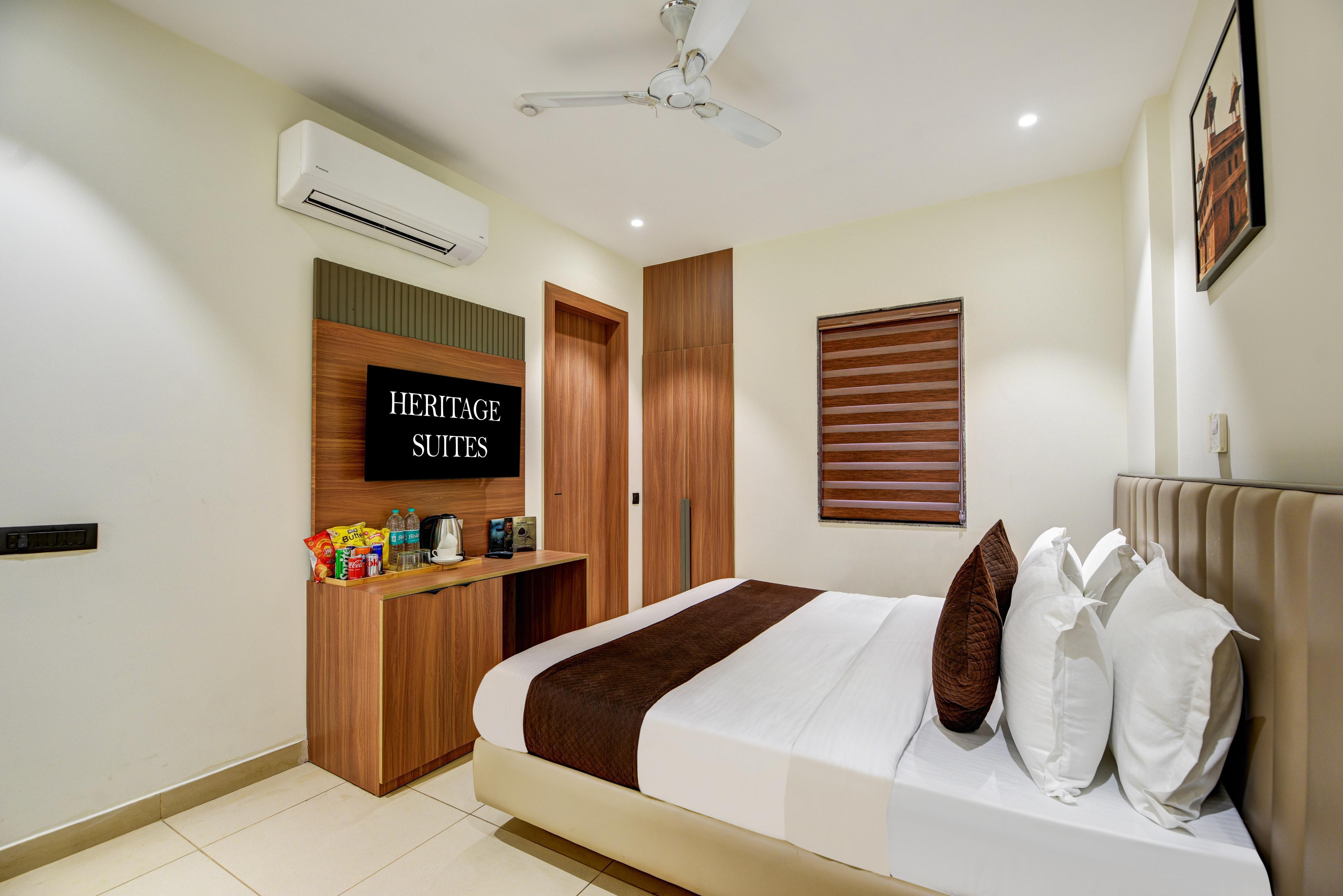 Hotel Heritage Suites Near Ashok Vihar - Tap to explore photos