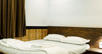 Cozykey Bandra Room Type - Sapphire 