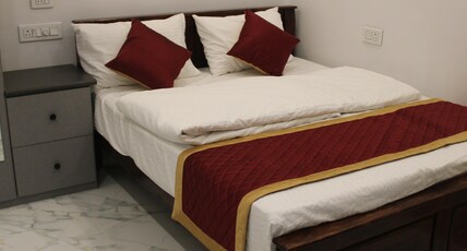 Thiru Annamalaiyar Residency Room Type - Double Room