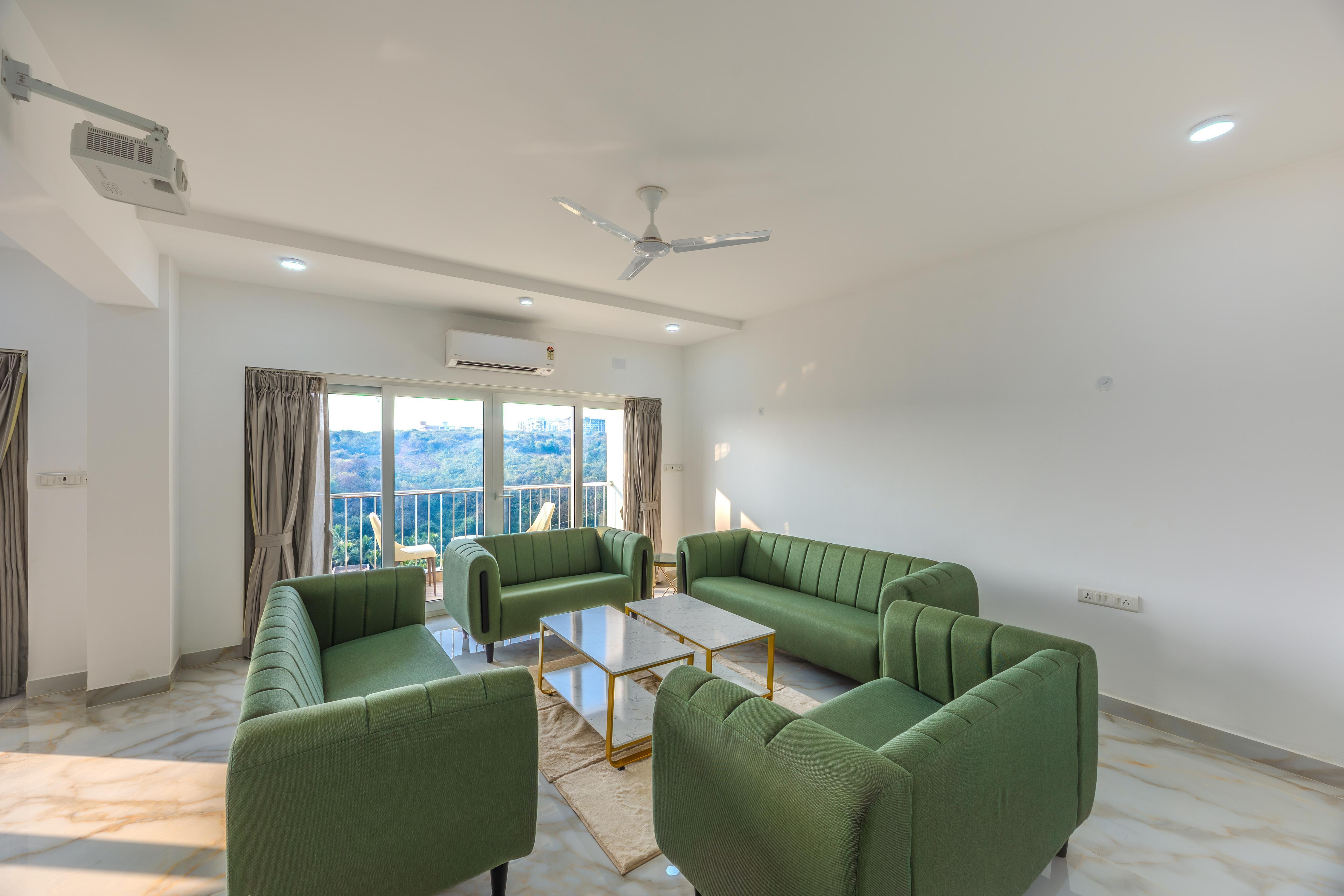 ELIVAAS Signature Midpoint Uno 7 Room Retreat with Pool - Tap to explore photos