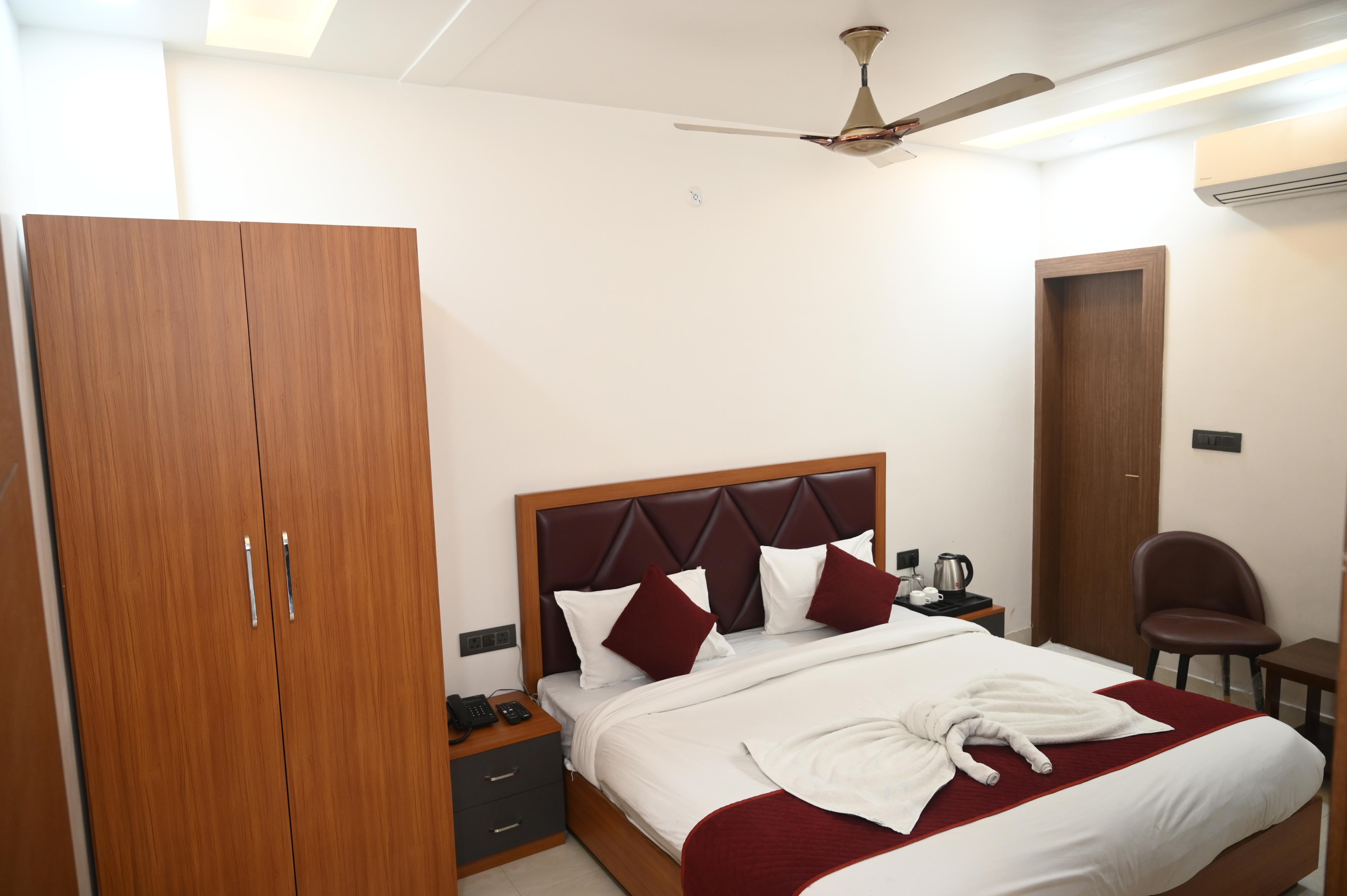LUXURY STAY INN - Tap to explore photos