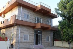 Eagle Farm Stay Pushkar - Stay Close to Nature