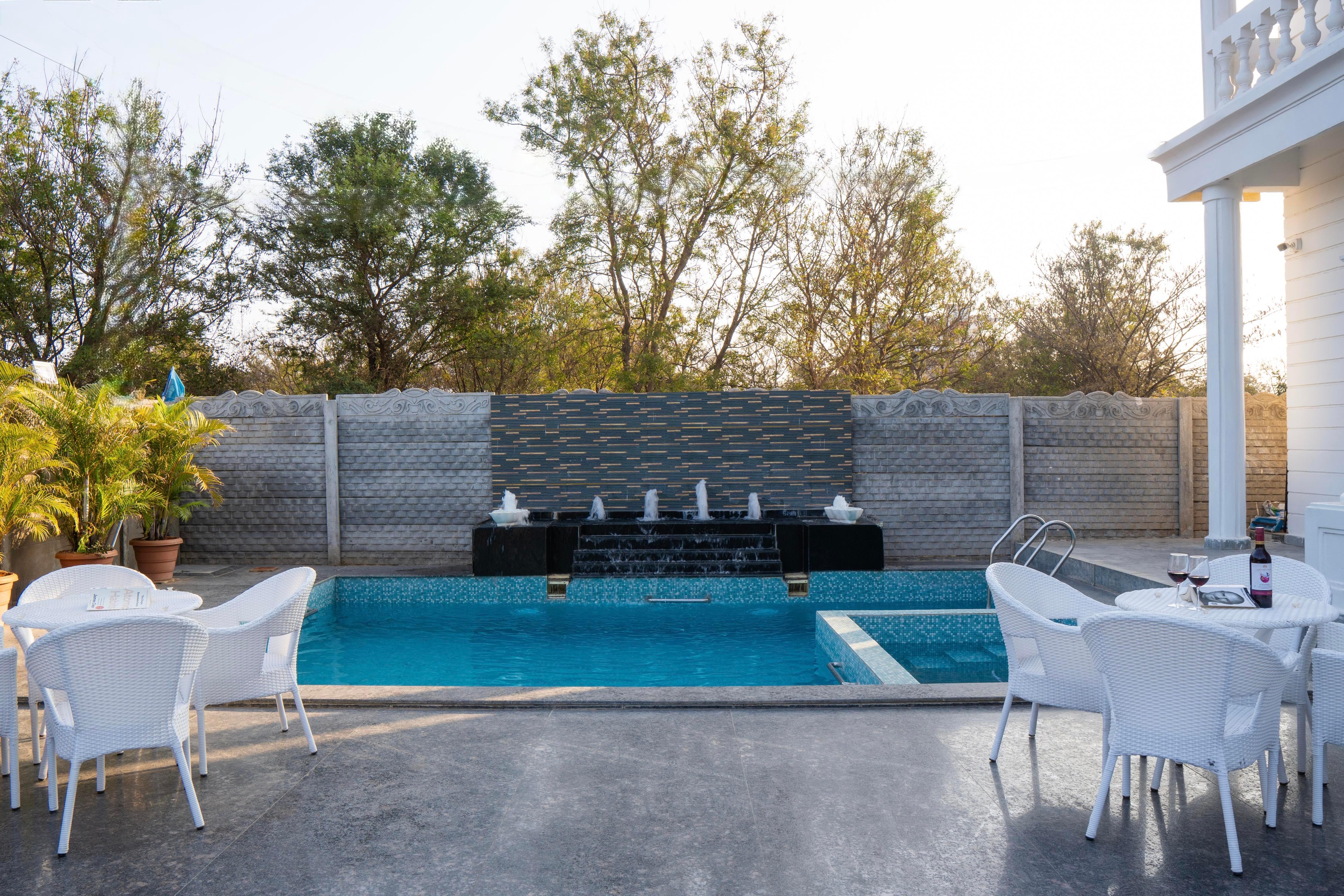 Berlin Villa 6BR Farm Private Pool by Homeyhuts - Tap to explore photos
