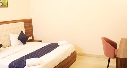 Hotels Mystara Room Type - Deluxe Room