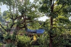 Lavish 3BHK Townhouse close to Nature