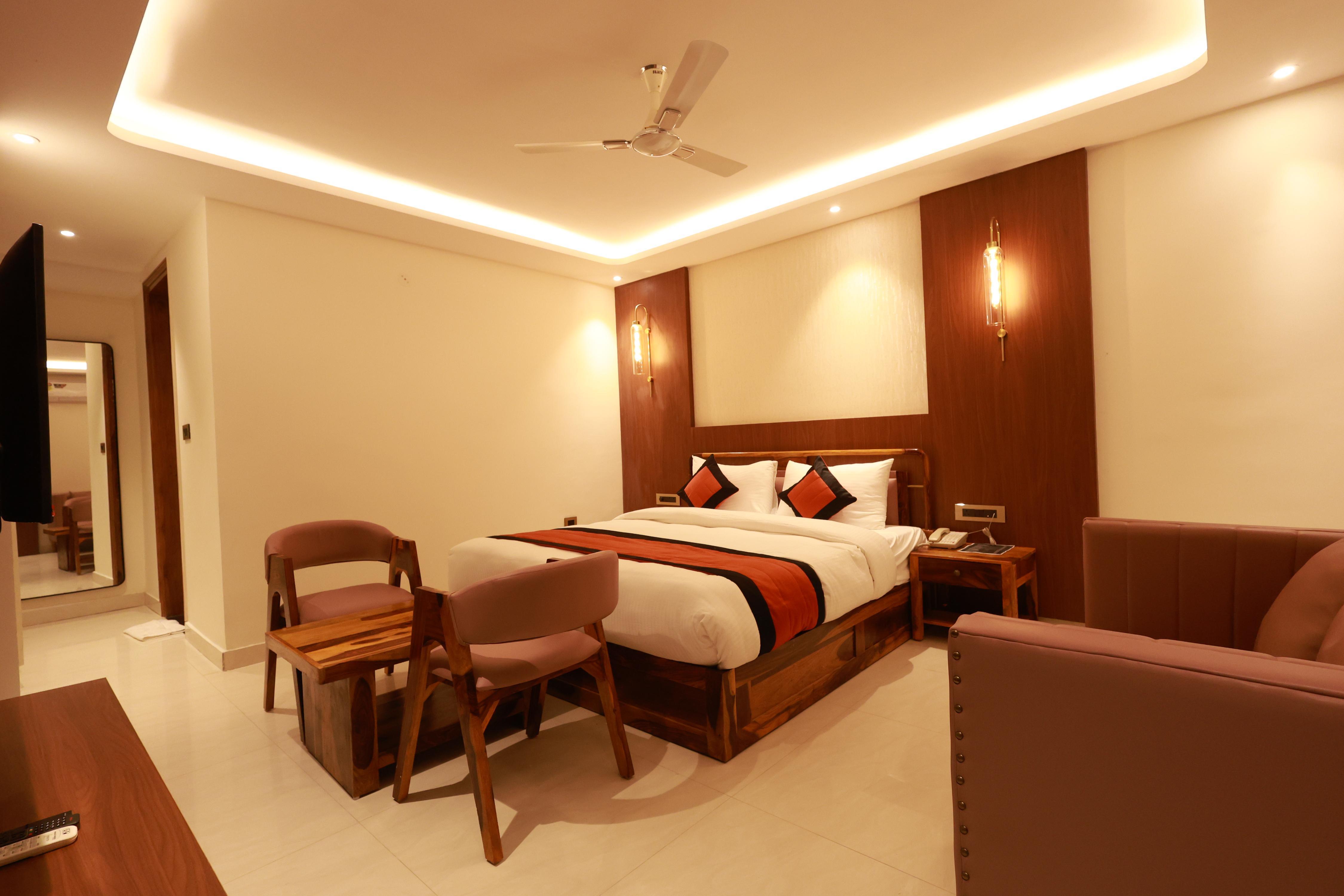 RLS Hotels Near Expo Mart Room Type - Suite