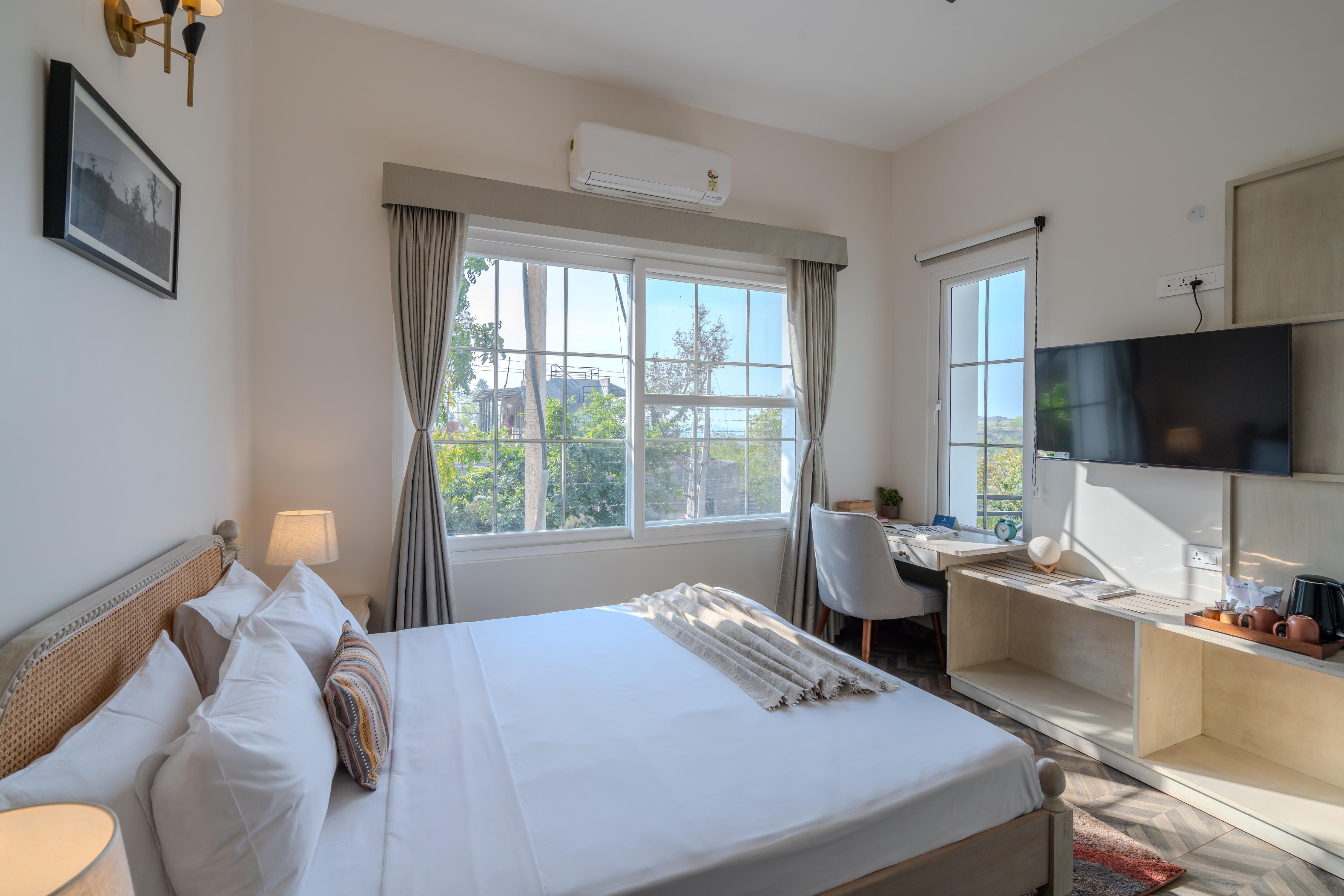 SaffronStays Morni Hills View