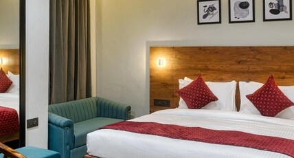 Blu Sky by Perfect Hotels Room Type - Premium Room