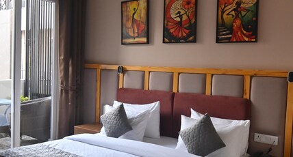 AARUSH HOTEL & RESORT Room Type - Deluxe Room