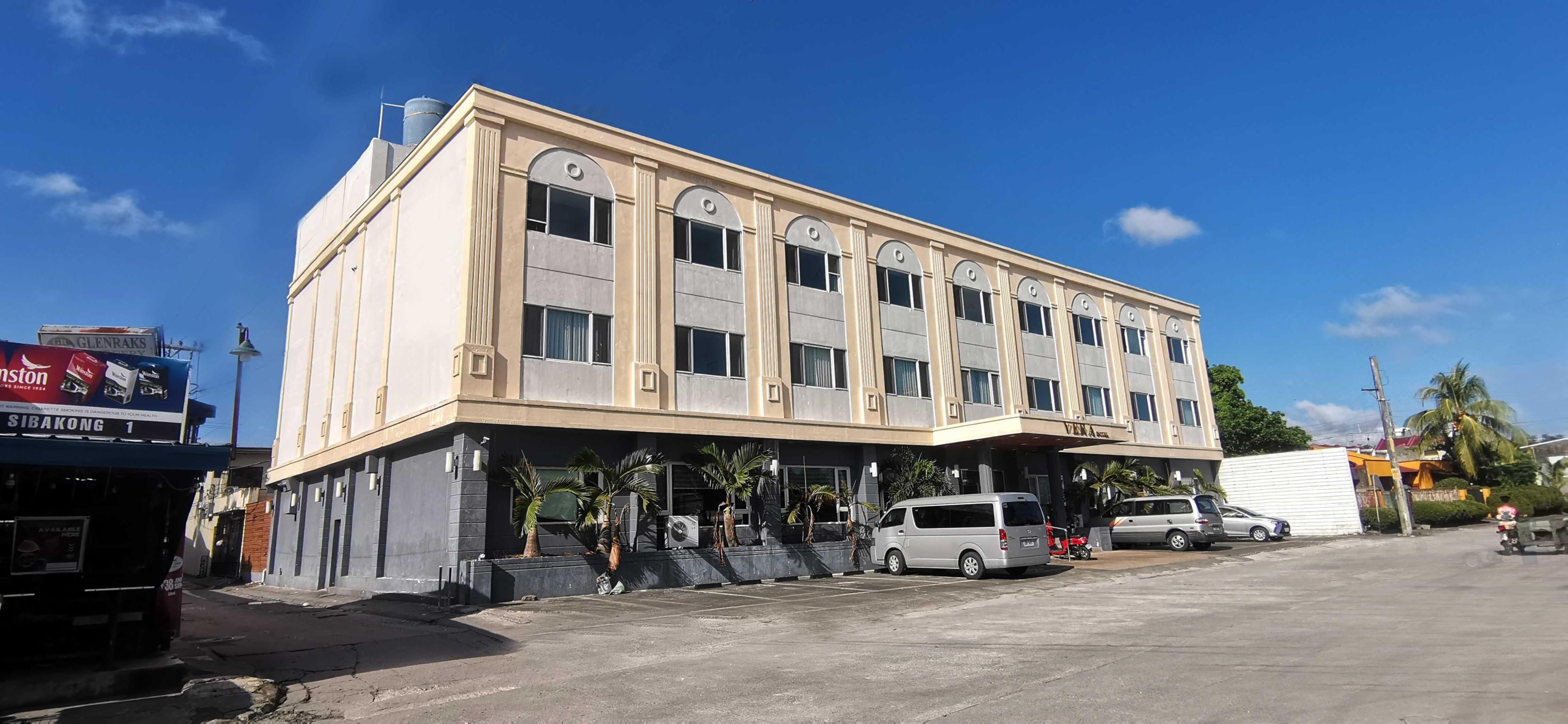 Townhouse Oak Vera Hotel Near Clark International Airport