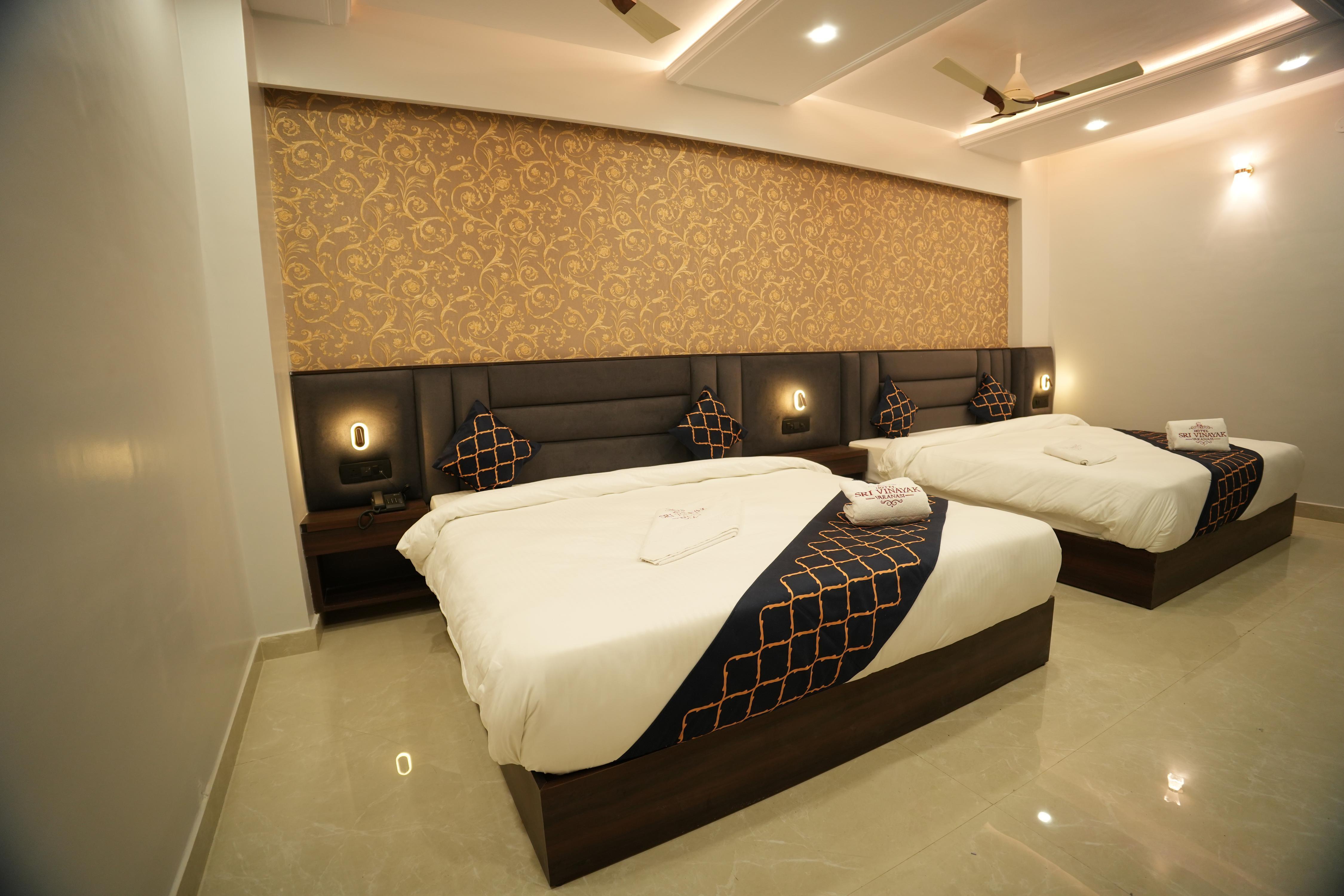 Hotel Shri Vinayak - Tap to explore photos