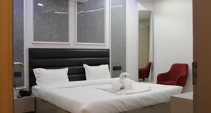 Hotel The 9s Room Type - Super Deluxe Green Hotel The 9s Room Type - Super Deluxe Green