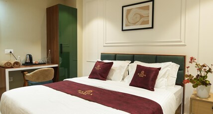 Rasha Suites Room Type - Deluxe Queen Room with AC
