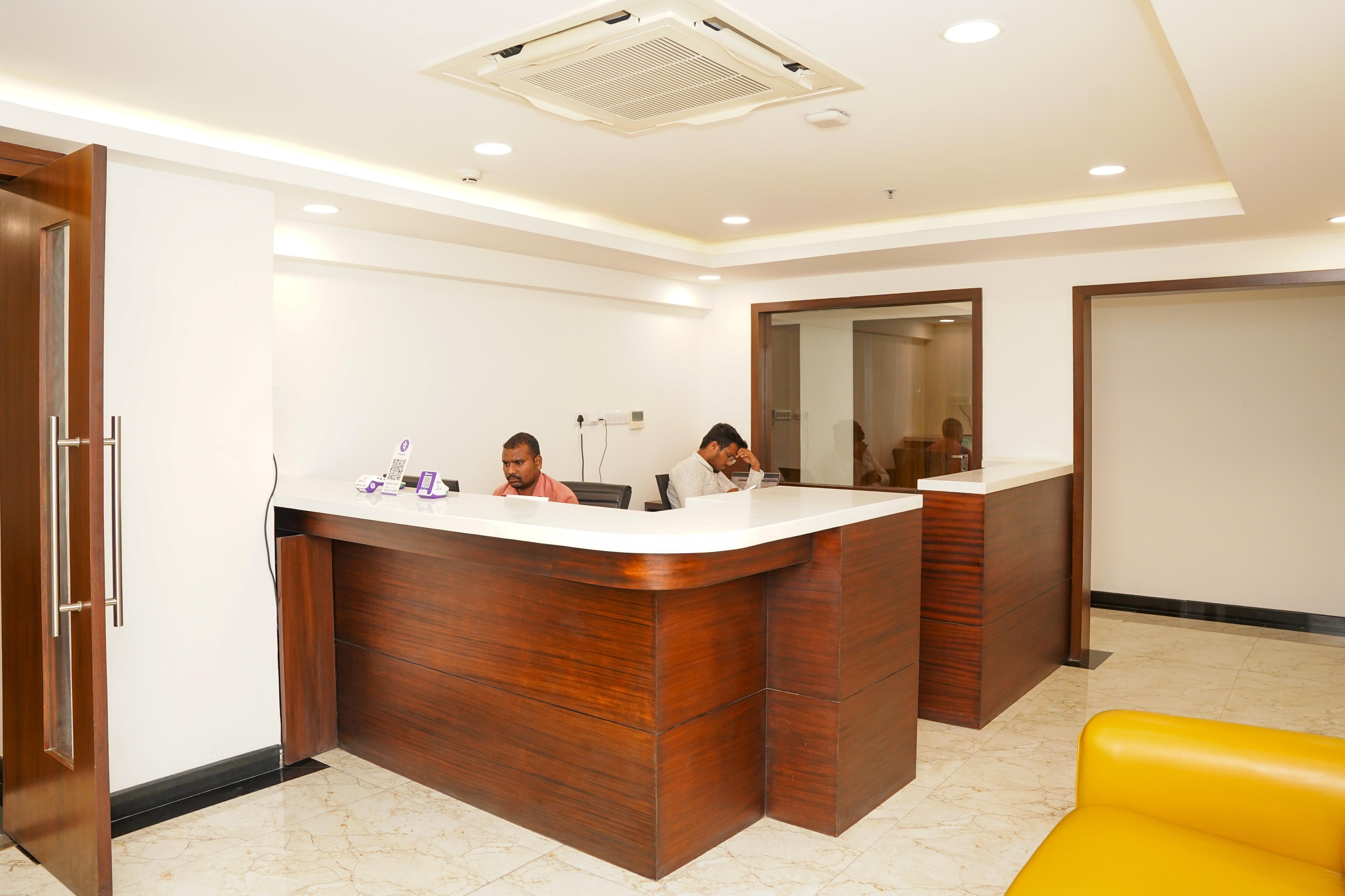 Hotel Sarovaras Legacy