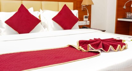 Hotel Sarovaras Legacy Room Type - AC LUXURY SUITE
