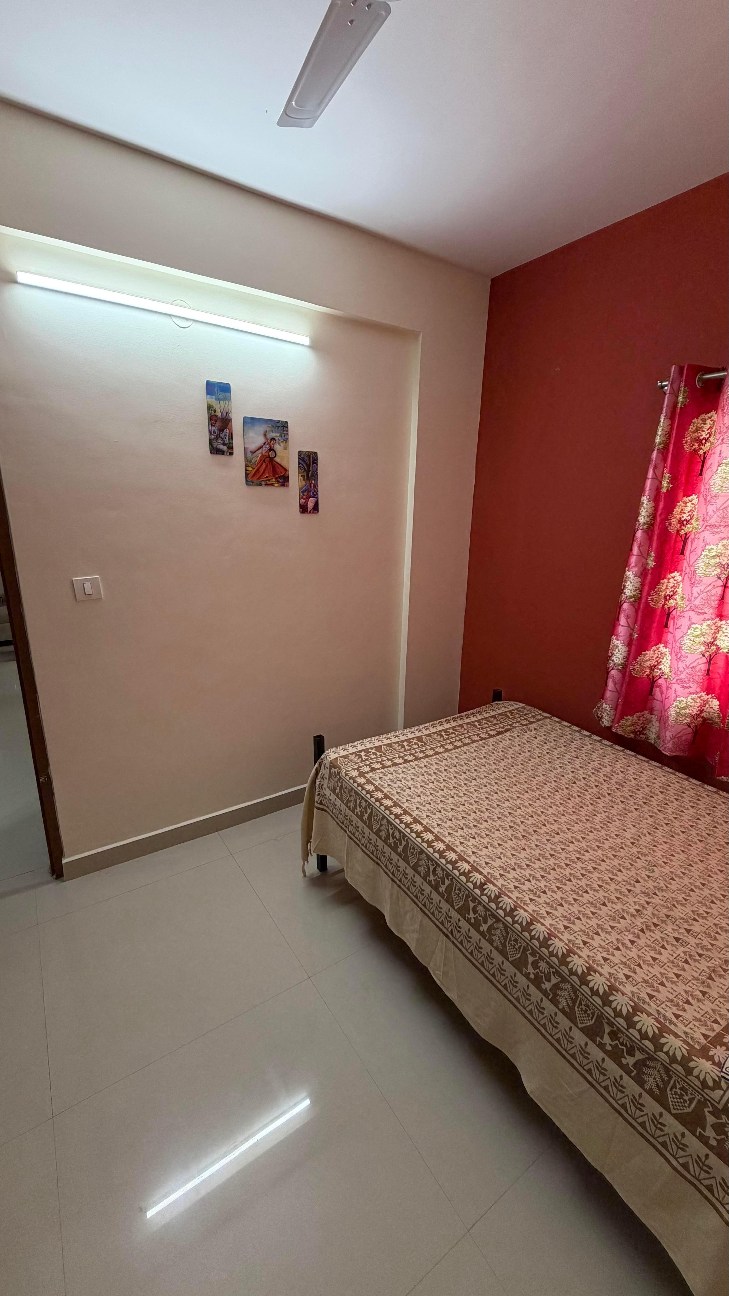 Spacious 2BHK near Wipro Kodathi Couple friendly - Tap to explore photos