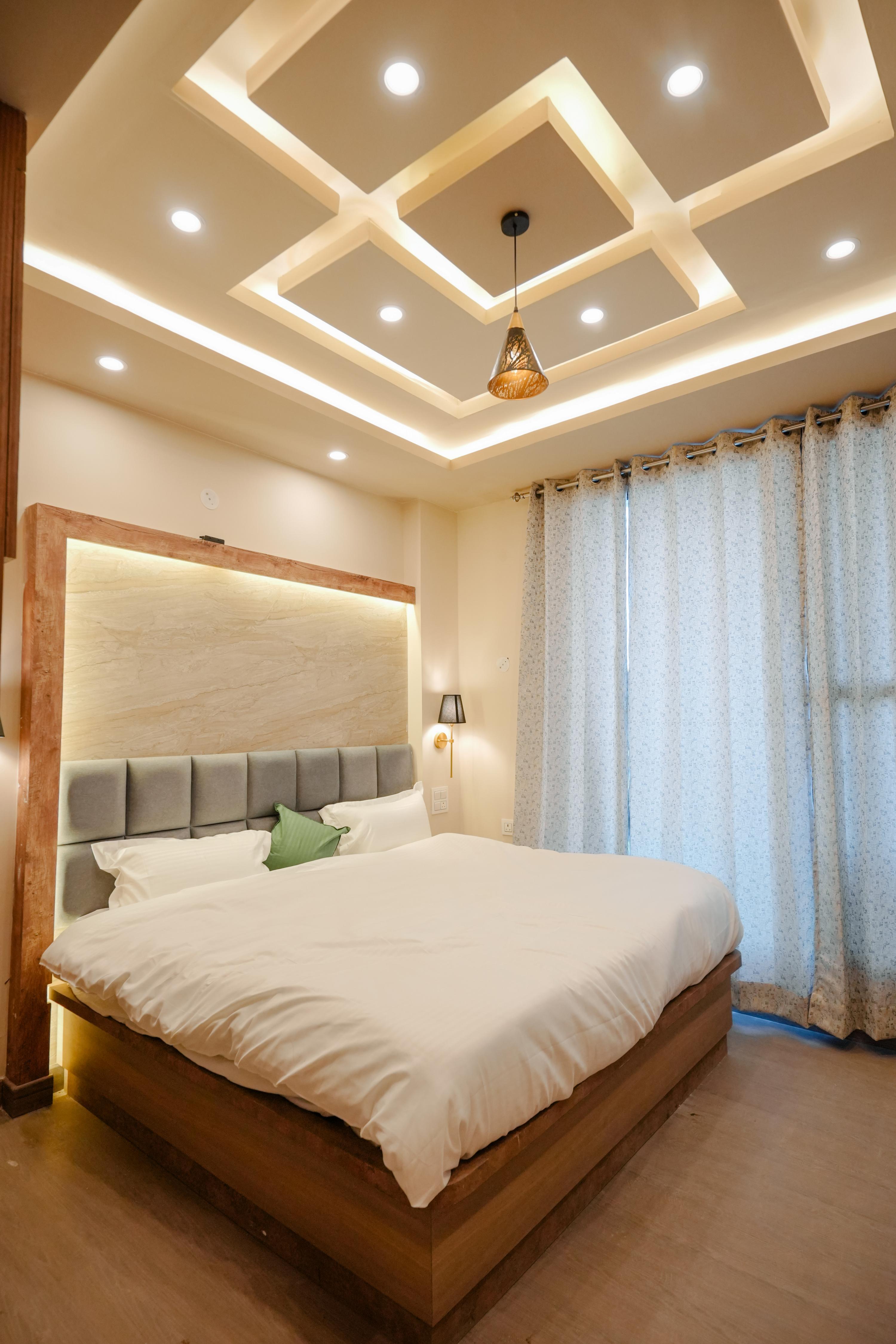 Cloverleaf Stays Room Type - Deluxe Room