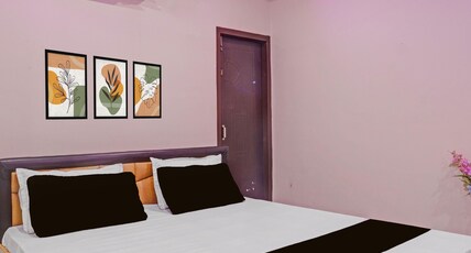 Super Townhouse Gauhati University Formerly The Silver Stone Room Type - Classic Super Townhouse Gauhati University Formerly The Silver Stone Room Type - Classic