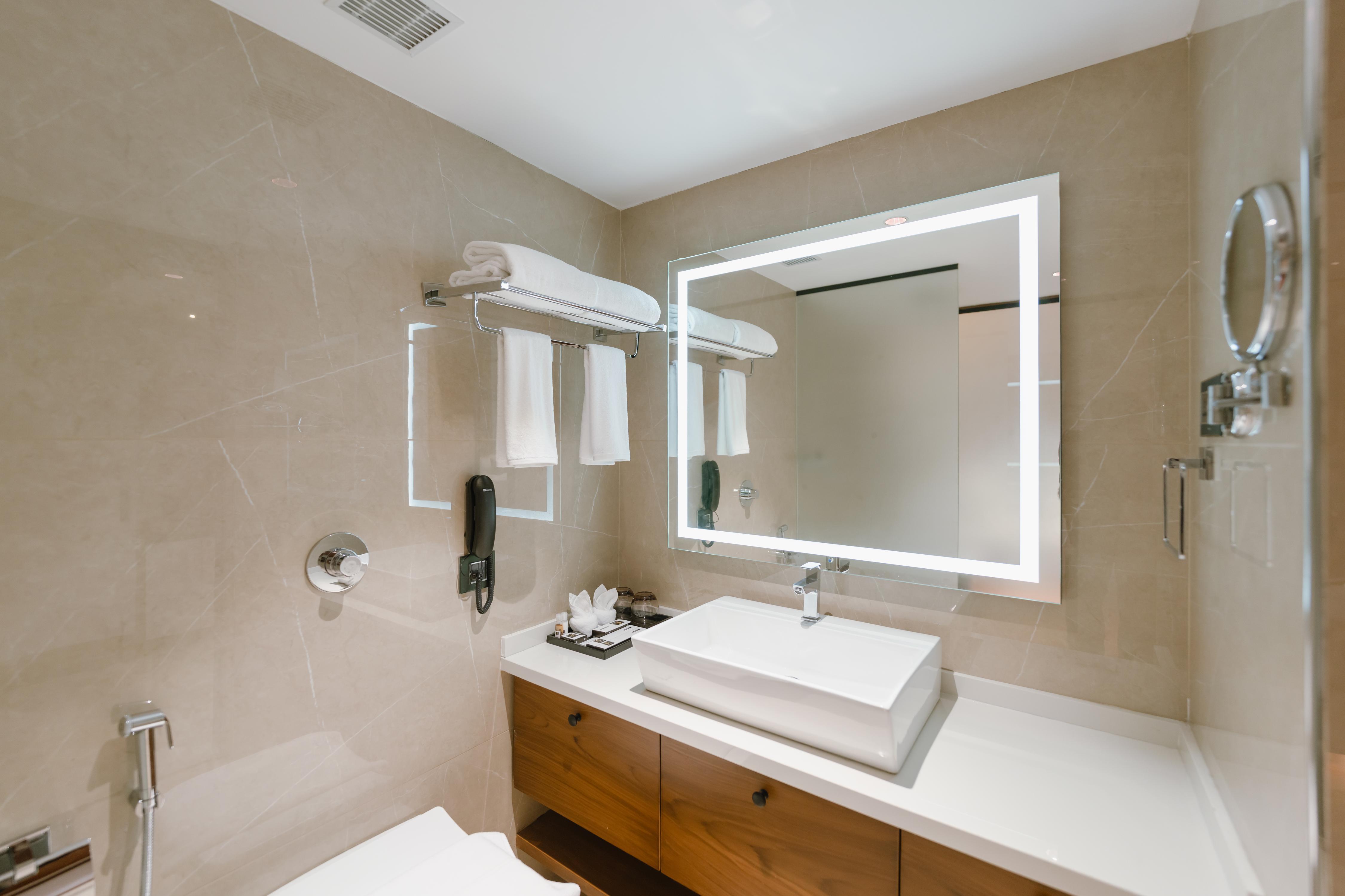 Continental Inn International Room Type - Deluxe Twin