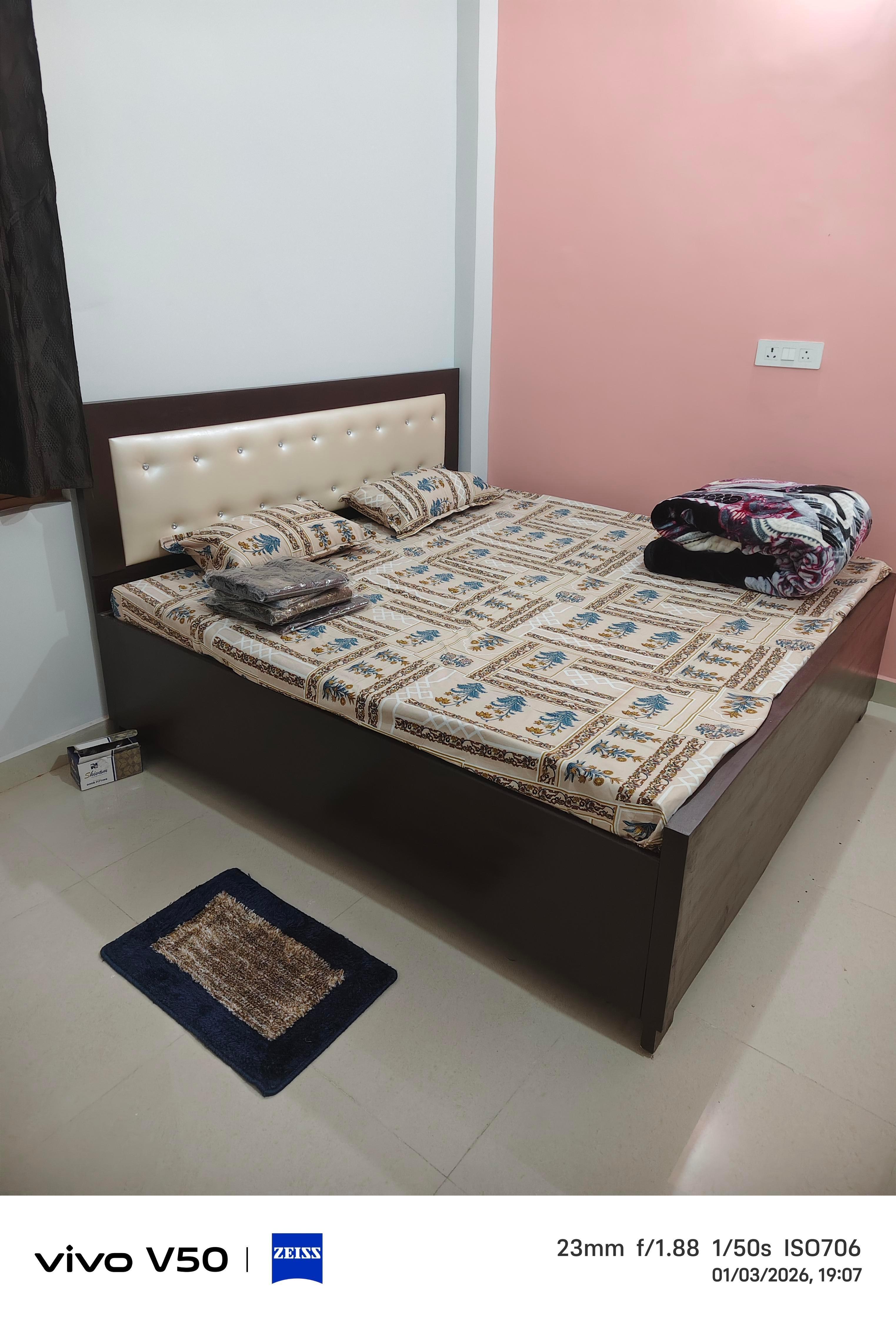 SHRI SHANKAR INN Room Type - Bedroom 5