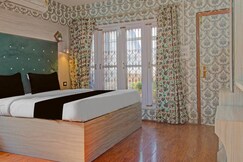 Collection O Kursoo Rajbagh Formerly Mid Valley Residency