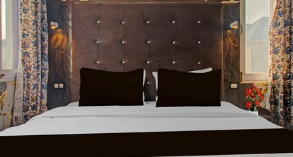 Collection O Kursoo Rajbagh Formerly Mid Valley Residency Room Type - Classic