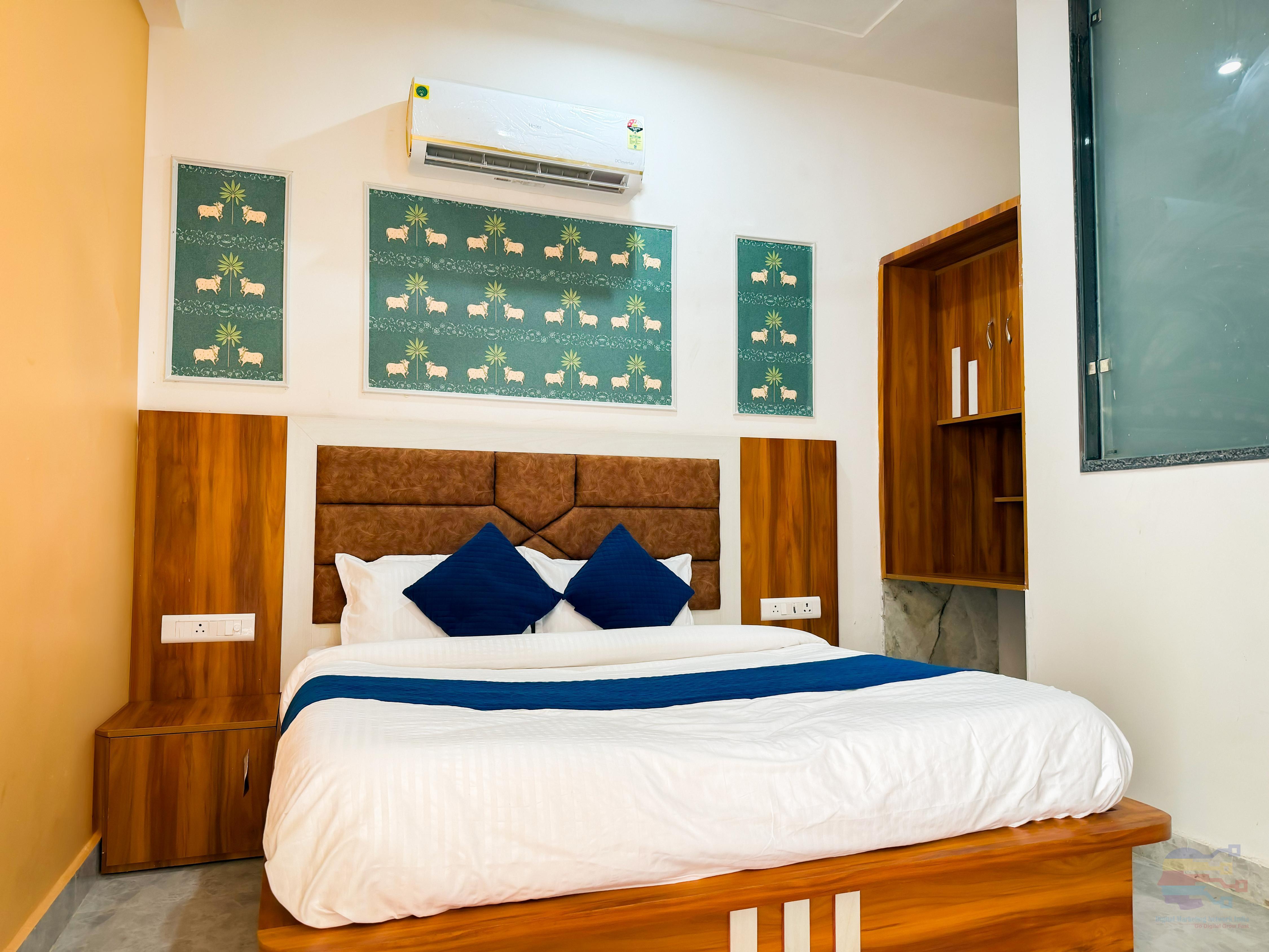 Amar Baikunth Dham Room Type - Deluxe Room