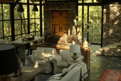 Rooms of THE SEN