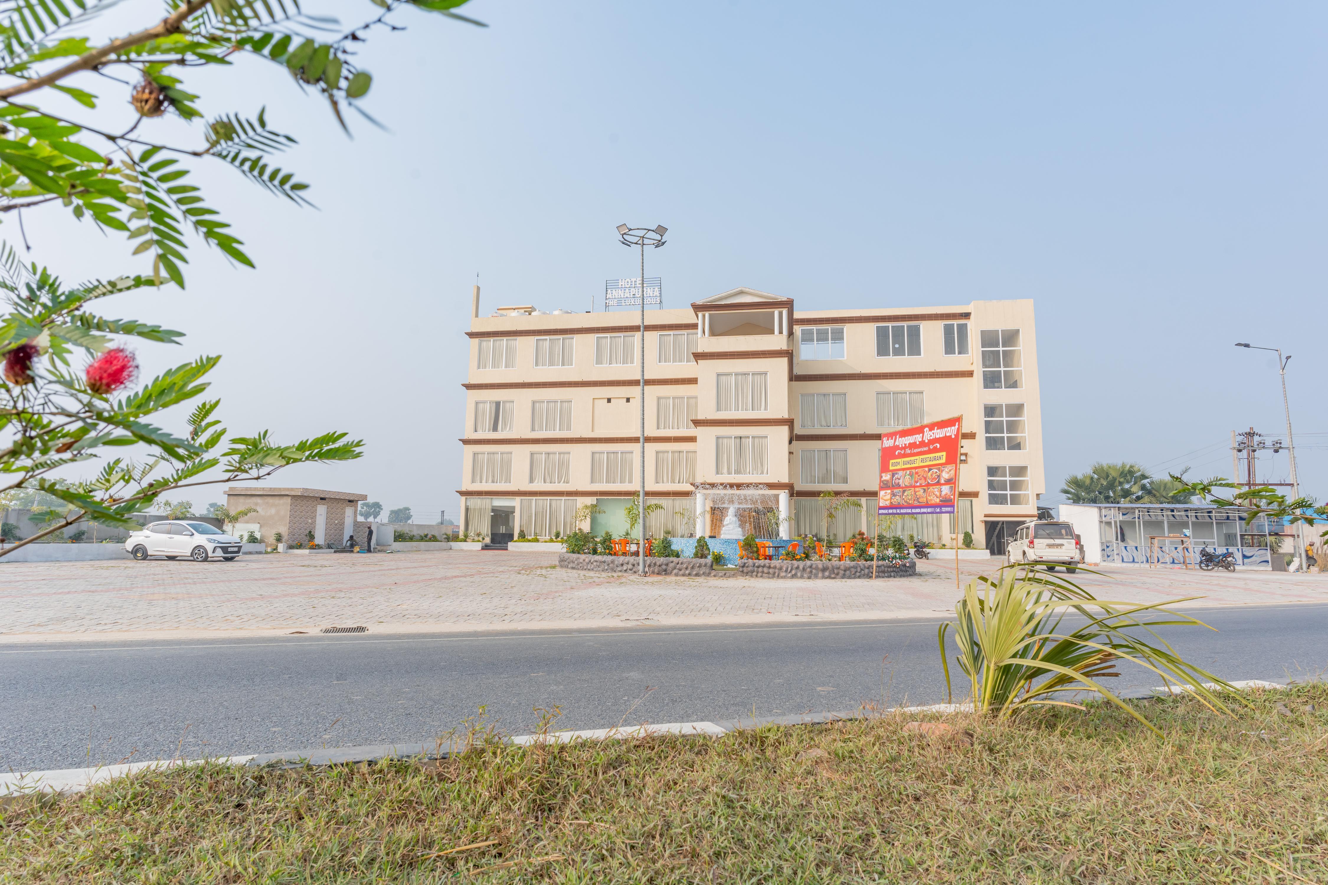 Hotel Annpurna Food Plaza - Tap to explore photos