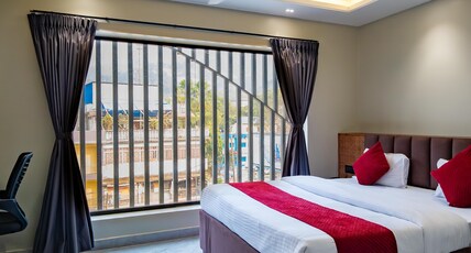 Hotel Vianta Jaigaon- Near Bhutan Border Room Type - Deluxe City View
