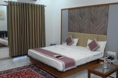 DWARKADHISH GUEST HOUSE