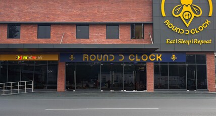 Round D Clock, IGI Airport Room Type - Standard Room