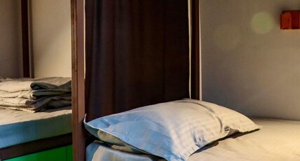 Mosaic Hostel Varanasi Room Type - Bed in 6 - Bed Female Dorm